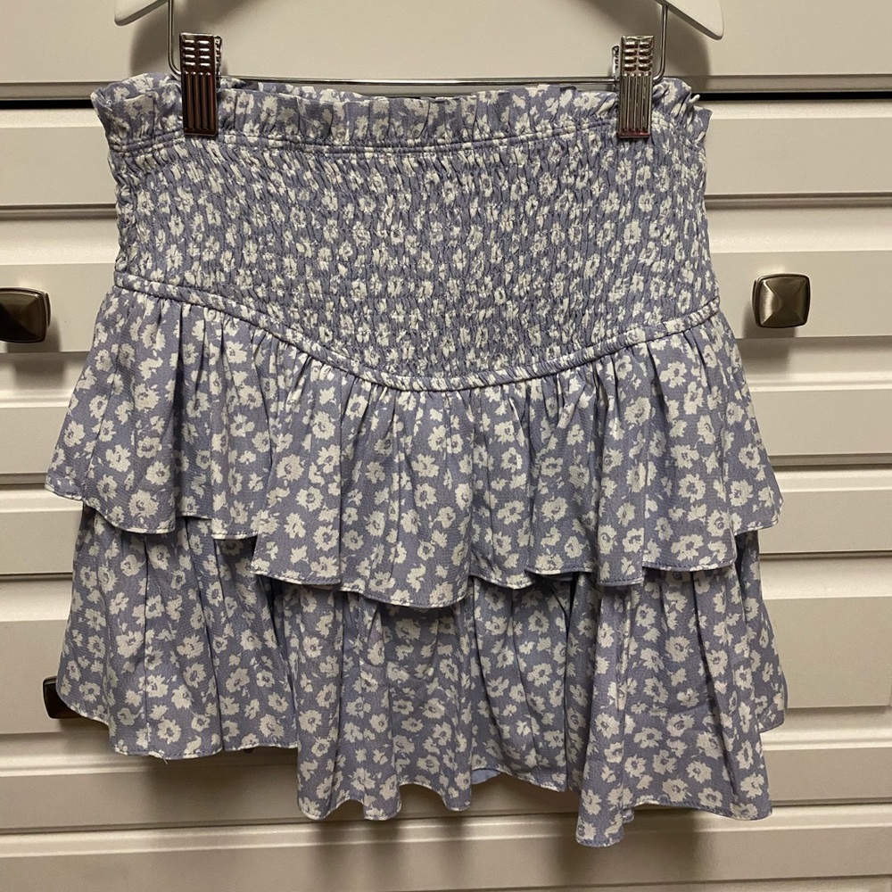 NWT vestique flowy floral skirt